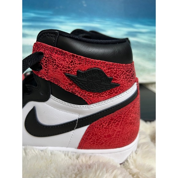 👟Nike Air Jordan 1 Retro High OG Chenille Varsity Red Shoes Womens size 10 1/2 - Picture 7 of 12
